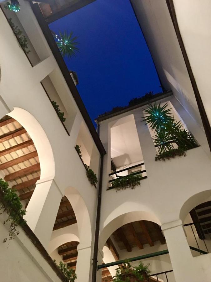 Rubra Apartments بارما المظهر الخارجي الصورة